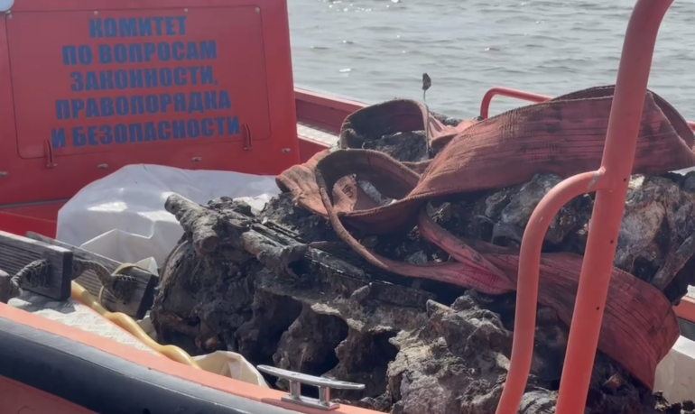 В заливе у Кронштадта нашли обломки самолета, защищавшего Ленинград
