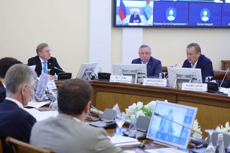 Петербург начал тестировать приложение «Подорожник» для оплаты проезда