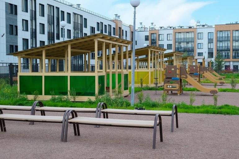 На юго-востоке Петербурга раньше запланированного появился детский сад с метеостанцией