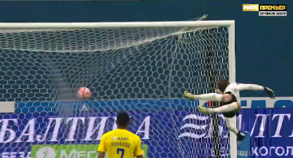 Глушенков получил награду РПЛ за лучший гол июля и августа