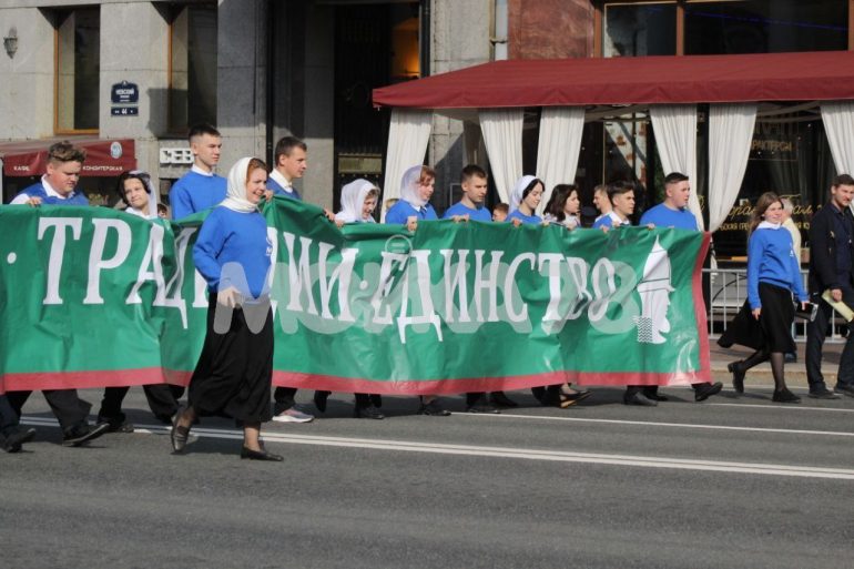 Большой крестный ход по Невскому проспекту в память об Александре Невском: как это было