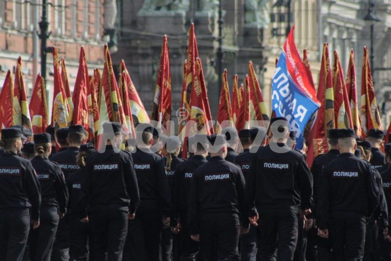 Большой крестный ход по Невскому проспекту в память об Александре Невском: как это было