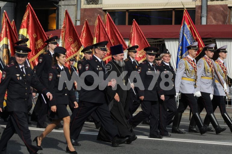 Большой крестный ход по Невскому проспекту в память об Александре Невском: как это было