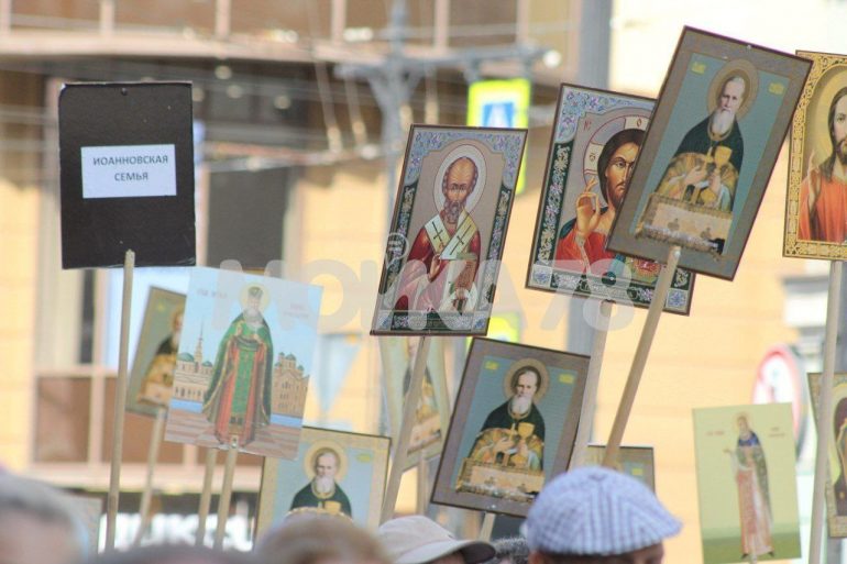 Большой крестный ход по Невскому проспекту в память об Александре Невском: как это было