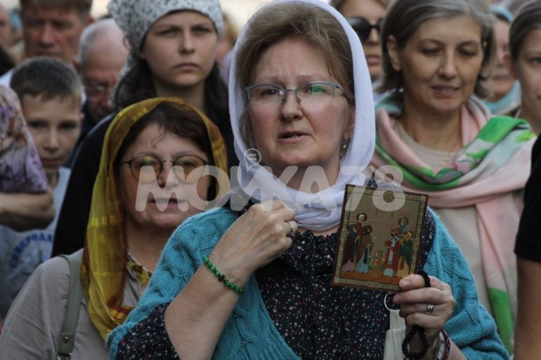 Большой крестный ход по Невскому проспекту в память об Александре Невском: как это было