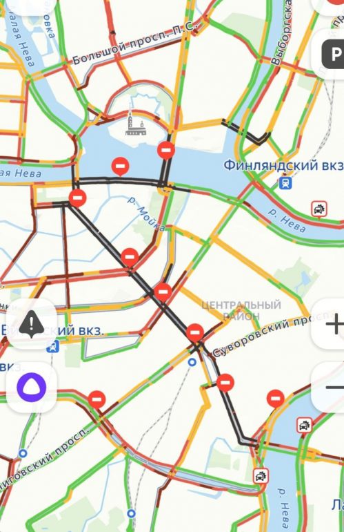 Путин приехал в лавру