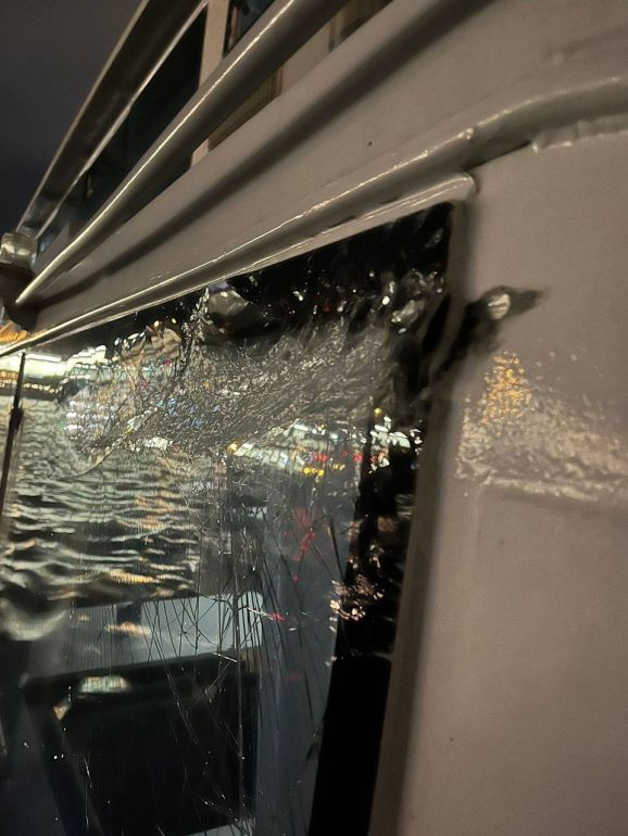 Теплоход «Соларис» и судно «Москва-101» столкнулись около Литейного моста