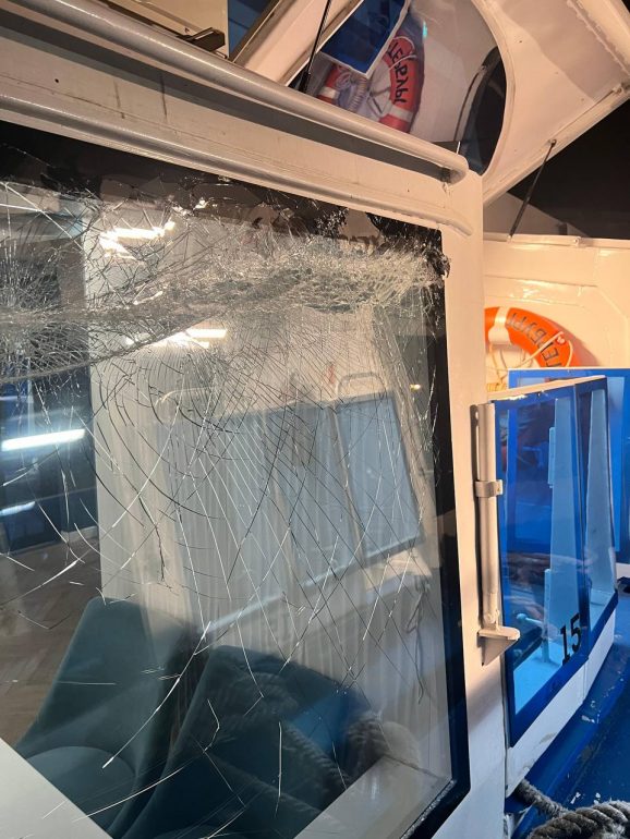 Теплоход «Соларис» и судно «Москва-101» столкнулись около Литейного моста