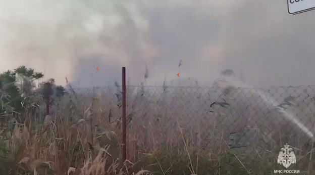 В двух районах Ростовской области объявили ЧС из-за 140 пожаров за сутки