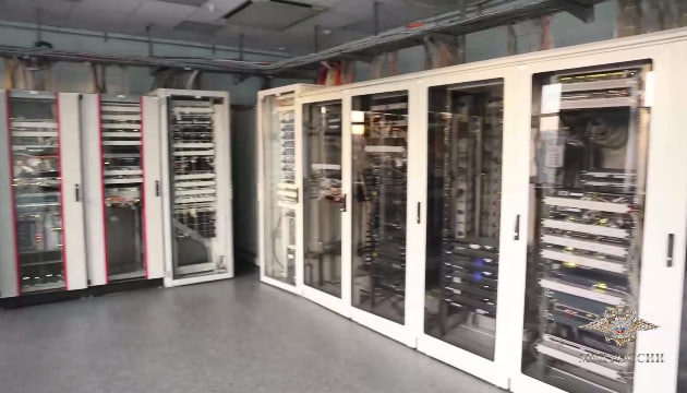 В Петербурге задержали 12 человек за продажу данных о поездах, их доходом составил 100 млн