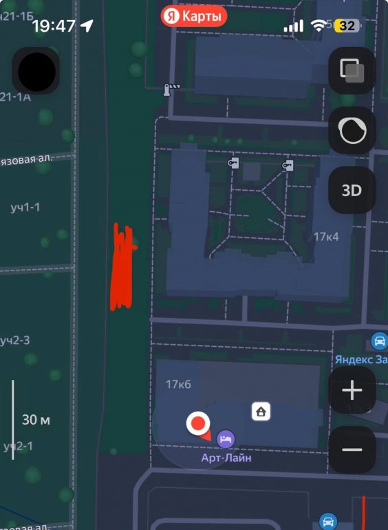 Жильцы ЖК «Артлайн» на Торфяной после сноса деревьев будут смотреть на могилы Серафимовского кладбища