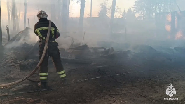 Во Владимире горели хозпостройки на 2,5 тысячи «квадратов»