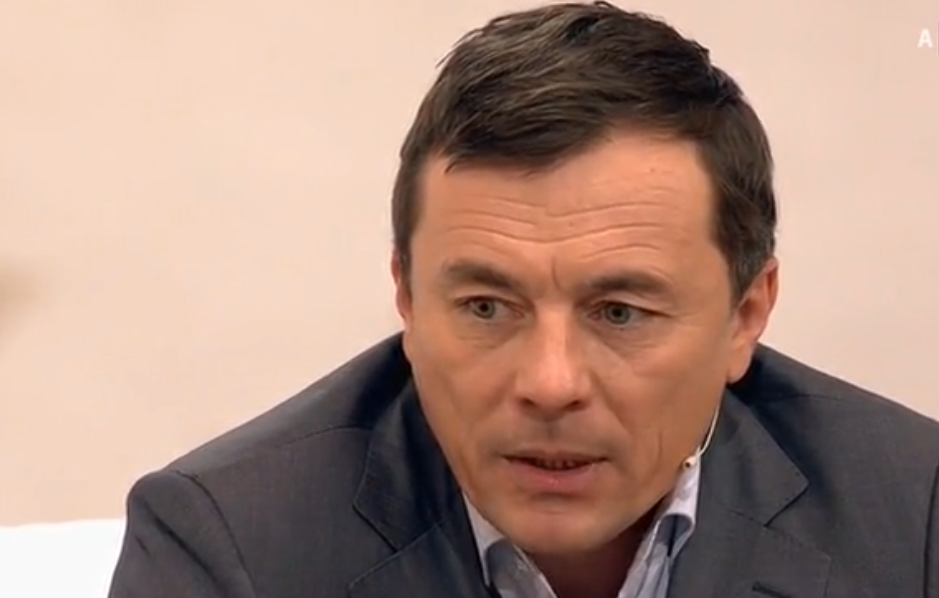 Актер Васильков рассказал, что любит Петербург за гастрономию и атмосферу сказки