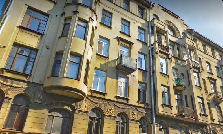 Мойка78 советует активистам движения «Спасем окна» искать защиту в ЗакСе и у реставраторов