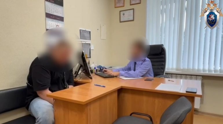 Электрошокер, кулаки, взятки и не только: что происходит в отделах полиции в районах Петербурга