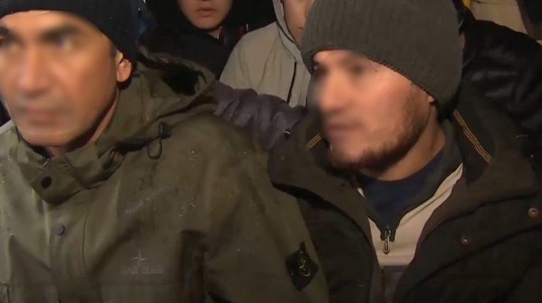 После миграционного рейда на предприятии в Пушкине 30 приезжих получили повестки