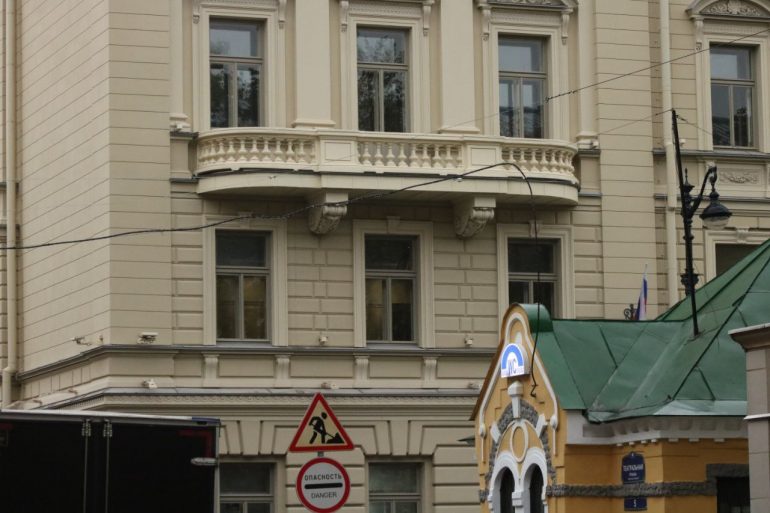 Назначением Бурова профессором Консерватории медиапространство разогрели перед открытием этого учреждения