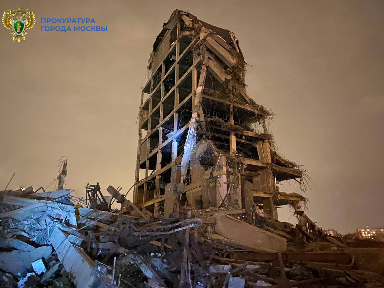 В Москве погиб рабочий при сносе конструкции