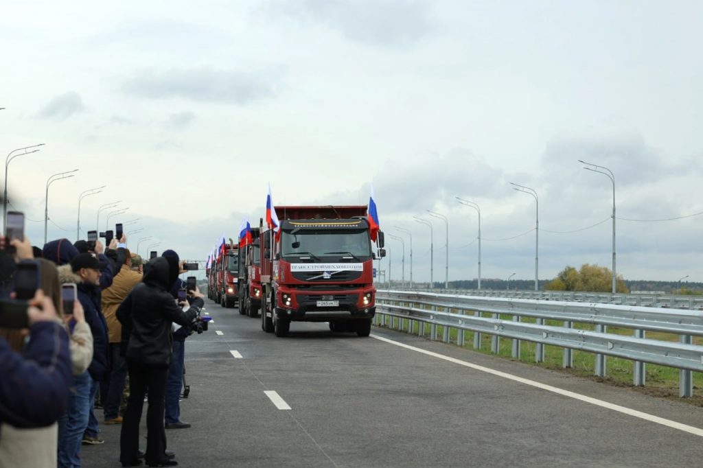 Воробьев открыл новый участок трассы М-5 в Люберцах