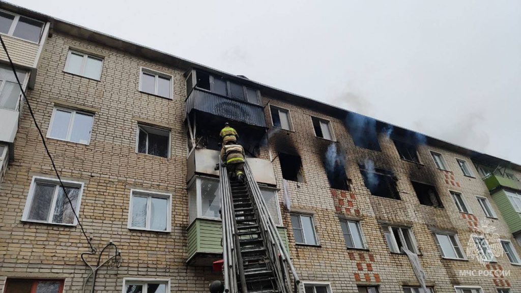 Обстановка в Кирсанове, где разрушен дом после взрыва газа и есть погибшие