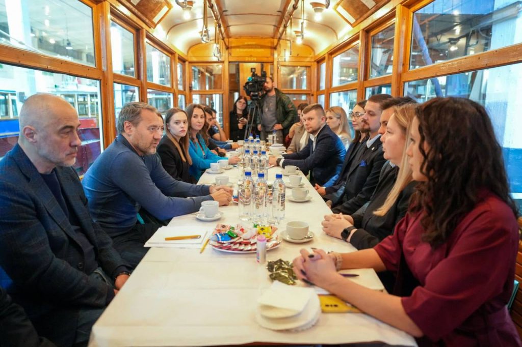 Снег дтп петербург сегодня. Дорожное происшествие спб сегодня. Аварии в спб сегодня на московском. Вчера утром. Происшествия в спб на московском проспекте 21 ноября 2021.