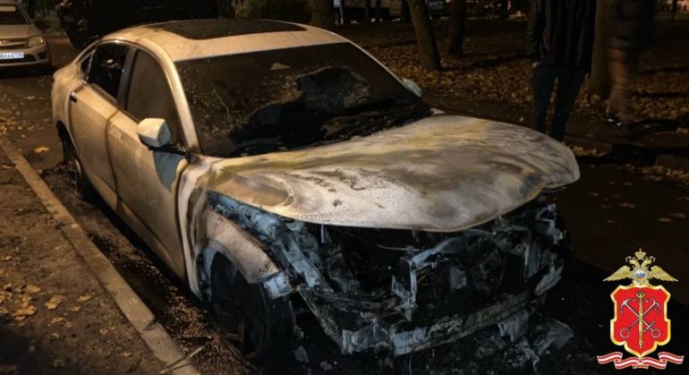 Пьяного петербуржца задержали за поджог из мести машин в Калининском районе